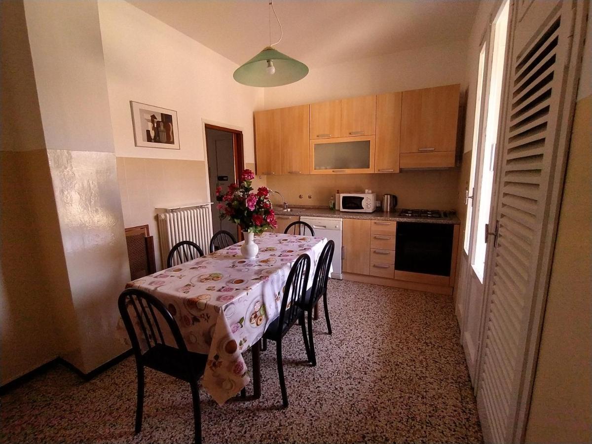 Appartamento Il Sogno Bellano Bagian luar foto